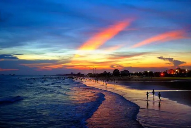 大自然美丽的景色简单写话